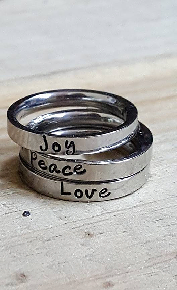 Personalized Engraved Intia – Name Rings | St Pete | MirasNameRings